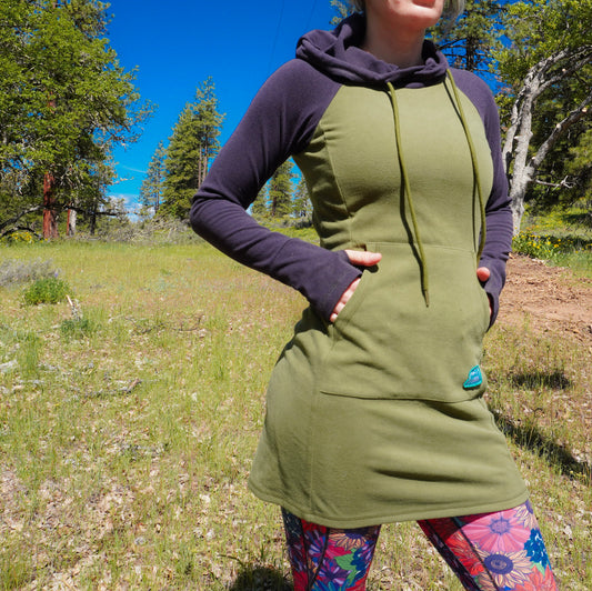 Alpenglow Color Block Dress / Green